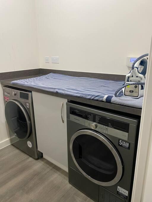 4-Room Detached Furnished Home With Parking Leicester Luaran gambar